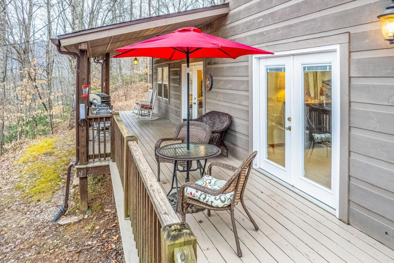 Tree Top Cabin Sylva Exterior photo